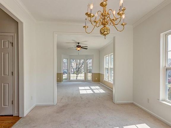 4th image of 2631 Wyndham Dr