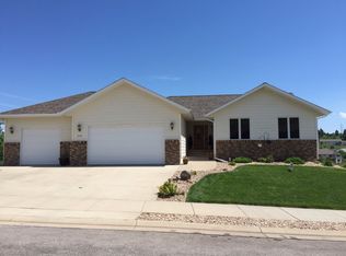 2009 Stampede Dr, Spearfish, SD 57783