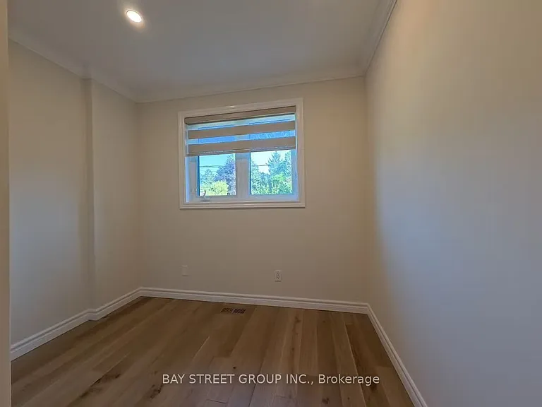 402 Osiris Dr — Photo 20
