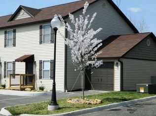 104 Stonewall Jackson Blvd UNIT 8, Elizabethton, TN 37643