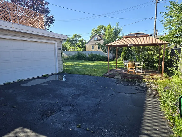7139 W 74th Pl — Photo 25