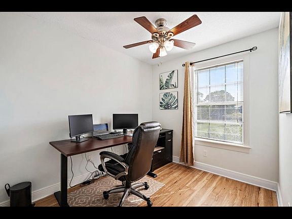 5th image of 125 Georgian Park Dr