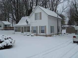 303 Water St, Paris, MI 49338