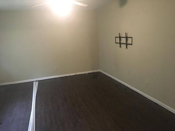 3rd image of 1324 River Bend Dr