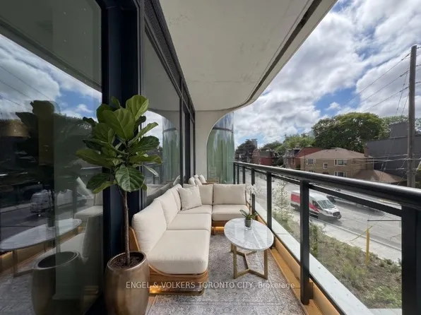 322 Dupont St, Toronto, ON