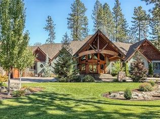 2300 Pine Gate Way, White City, OR 97503