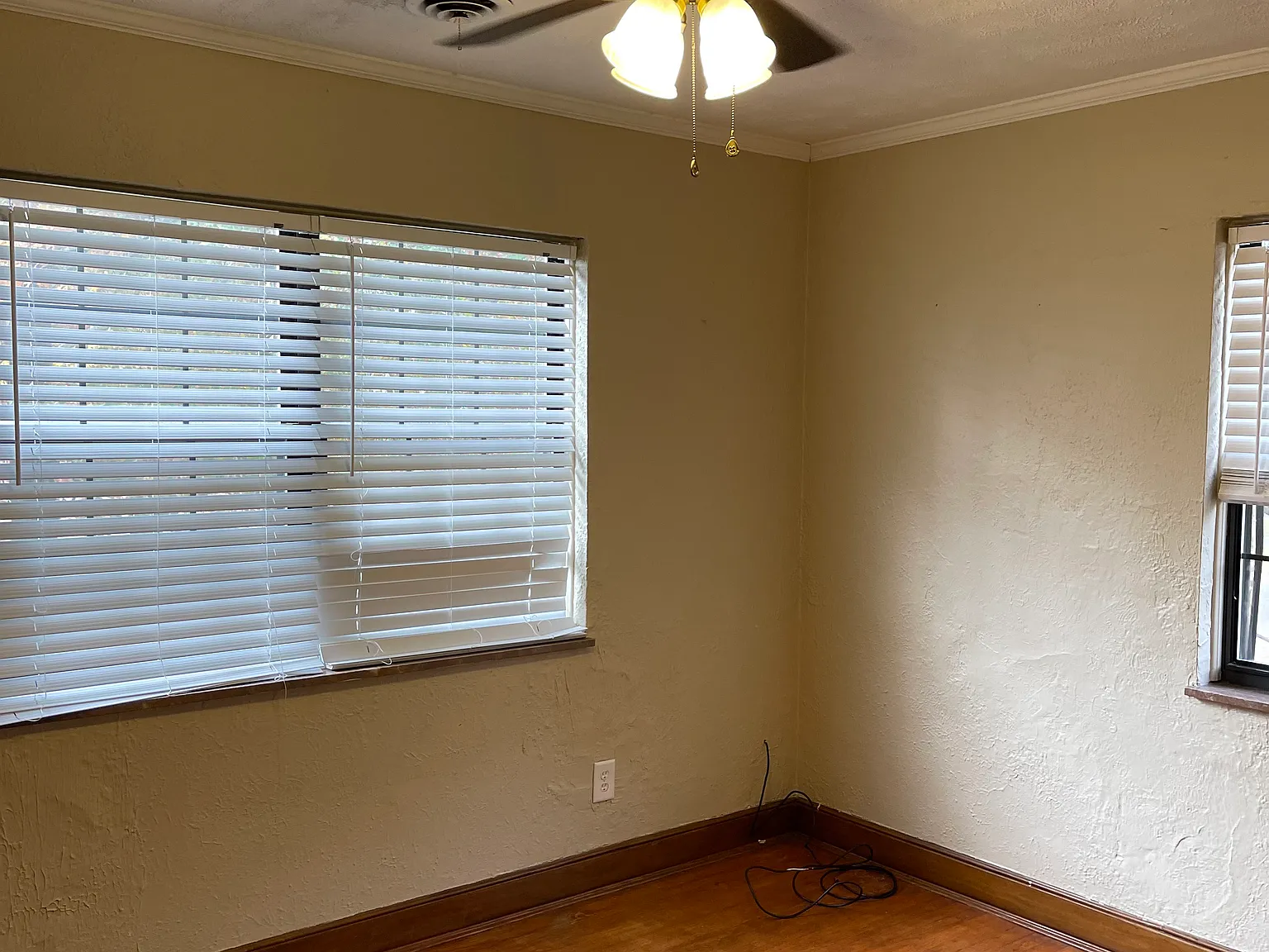 2 bed, $975 — Photo 2