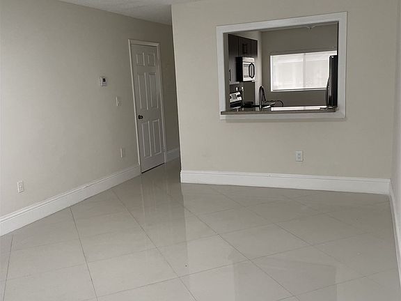 2nd image of 9441 Palm Cir N