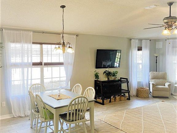 5th image of 2526 Portobella Pl