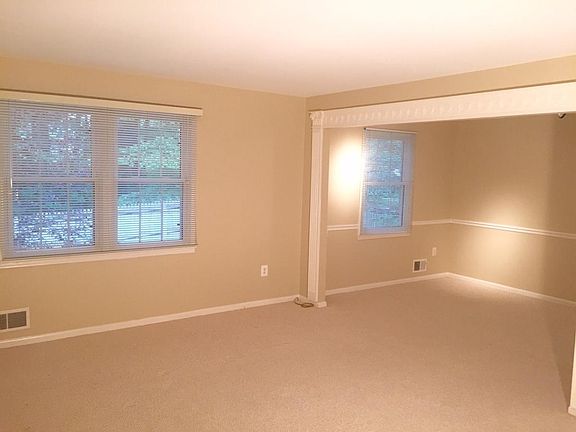Open concept living/family room