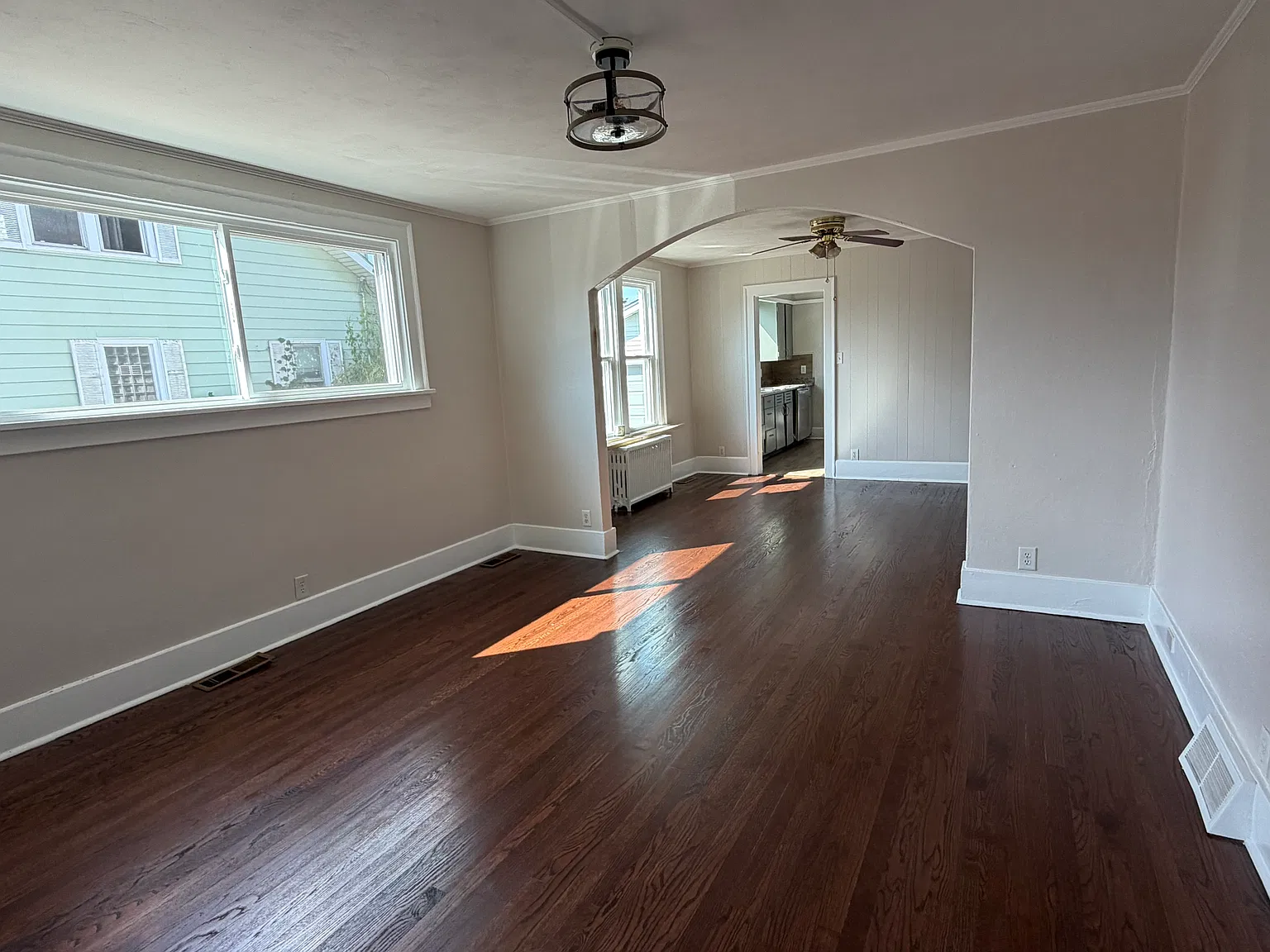 3 bed, $1,550 — Photo 3
