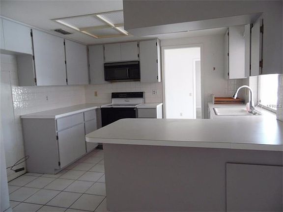 2nd image of 2810 Barksdale Ct