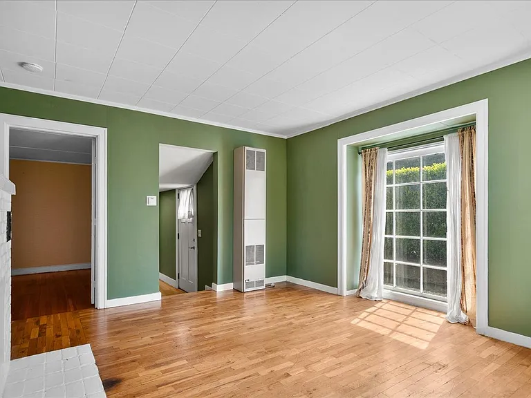 119 Wesley St — Photo 10