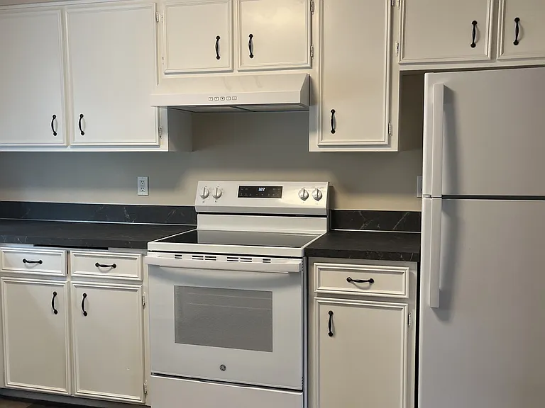 1089 Taylor St — Photo 10