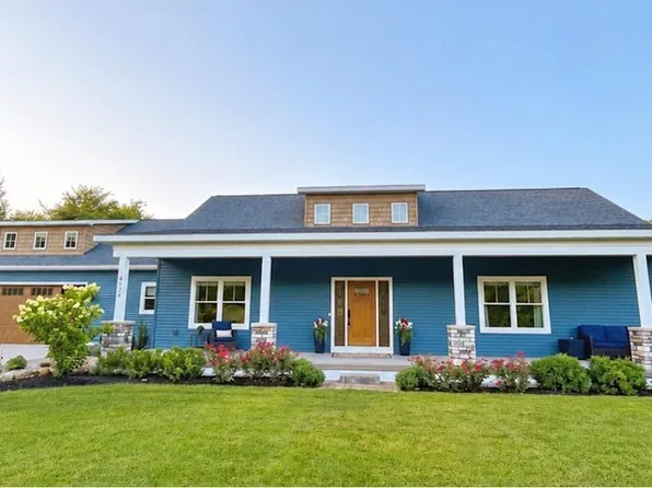 4674 Morning Glory Ln, Traverse City, MI 49684