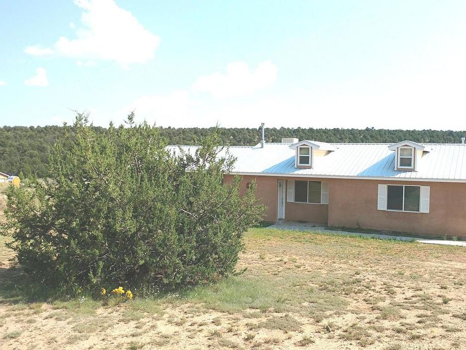 1st image of 10 Meadow Hills Dr