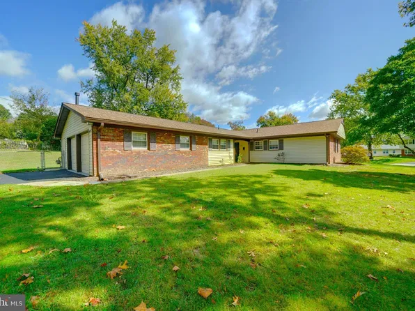 4819 Riverton Ln, Bowie, MD 20715