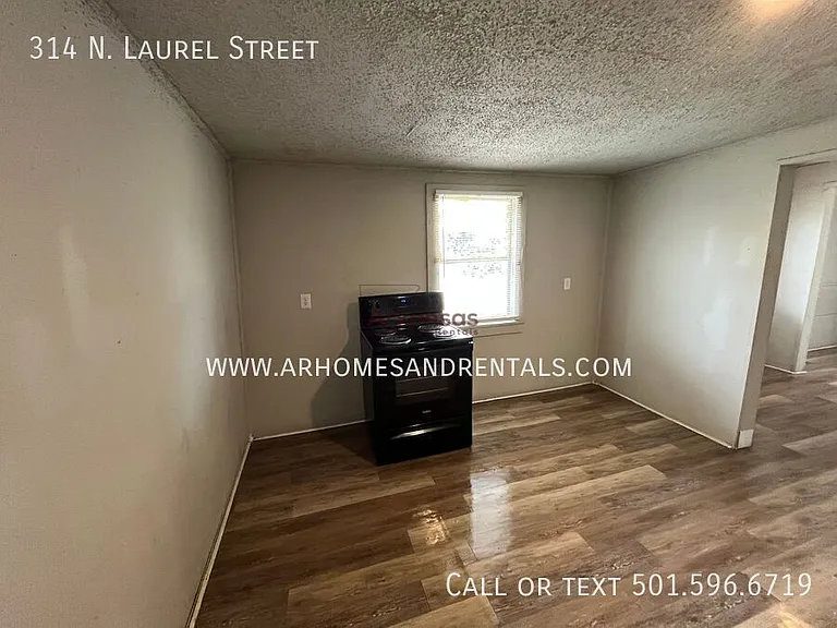 314 N Laurel St — Photo 5