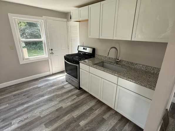 414-416 Pearl Harbor Street, Bridgeport, CT 06610