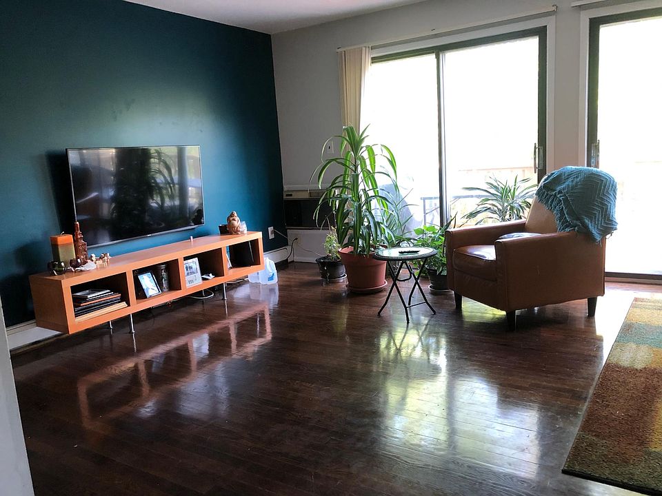 1st image of 42 Scenic Cir