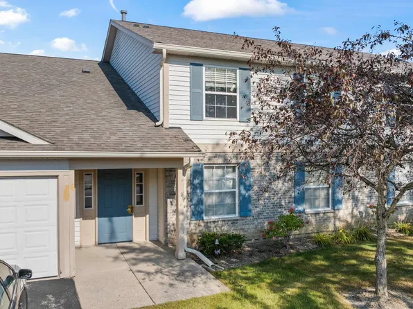 1069 N Village Dr Unit 4, Round Lake Beach, IL 60073