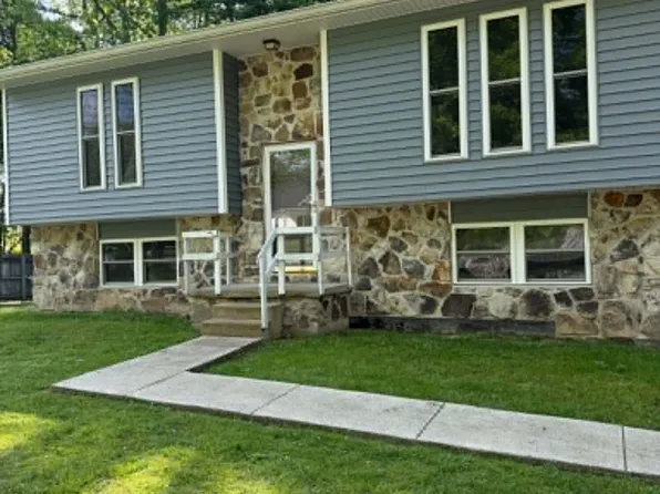 713 Petit Ln, Wartburg, TN 37887