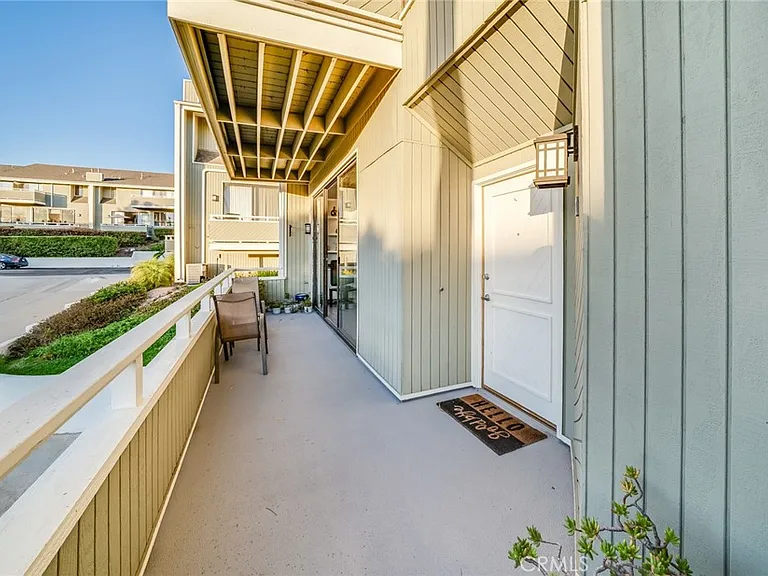 1 Land Fall Ct — Photo 14