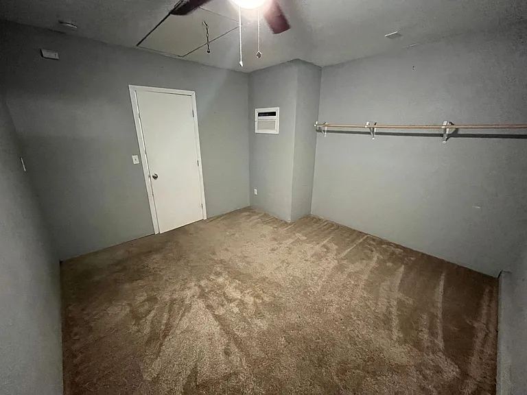 4907 W Howard Ave — Photo 22