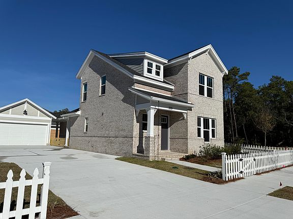 2nd image of 300 Gazelle Ct