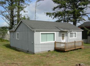 1213 SW 12th St, Lincoln City, OR