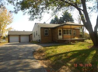 10464 Irish Rd, Otisville, MI 48463