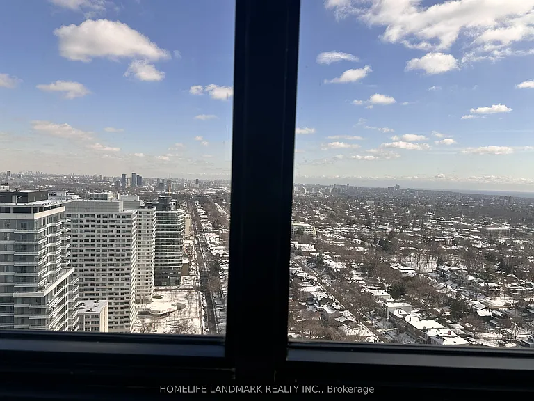 20 Soudan Ave #3203 — Photo 4