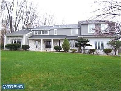 2nd image of 1040 Beverly Ln