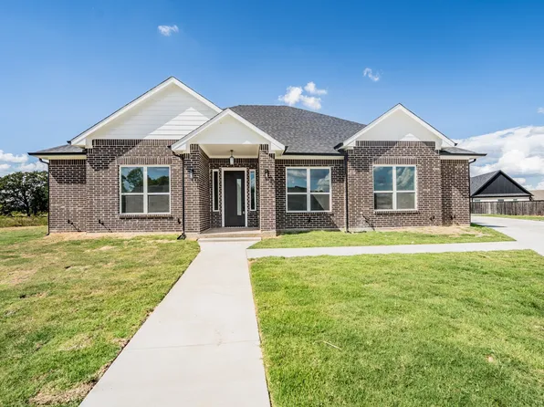 2147 Heath St, Sulphur Springs, TX 75482