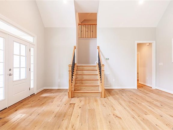 2nd image of 7515 Madison Estates Dr
