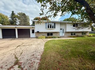 1511 Young St, Sault Sainte Marie, MI 49783