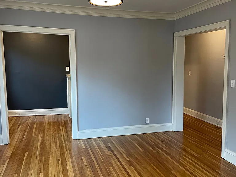 2338 Marshall Apartments — Photo 21