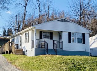 622 Grubert Ave, Staunton, VA 24401