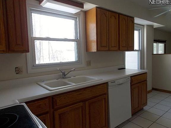 3rd image of 4551 Timberdale Dr