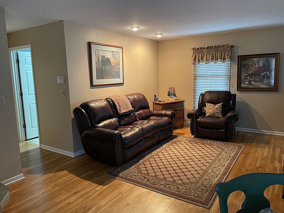 1st image of 7425 Desert Springs Ct