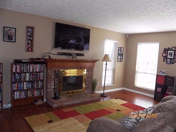 4th image of 5162 Riverwatch Dr