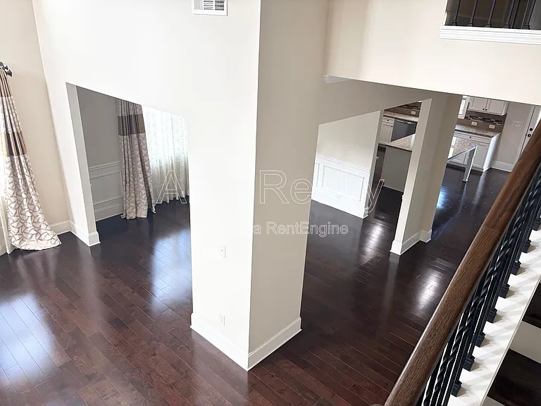 3738 Valley Spring Dr — Photo 14