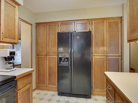 5th image of 4655 Lanewood Ln N