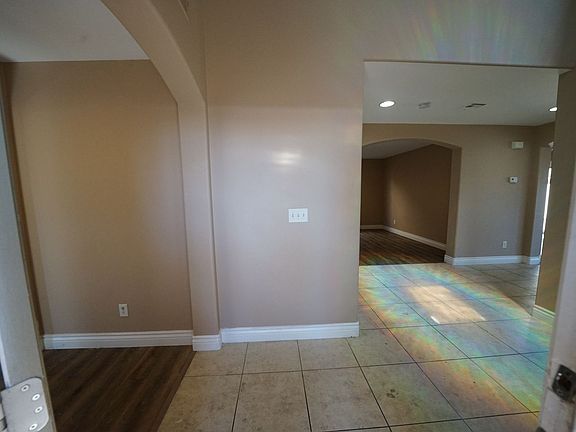 5th image of 4652 Aventura Canyon Ct