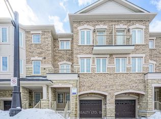 8 Hobart Gdns, Brampton, ON L6Z 0J1
