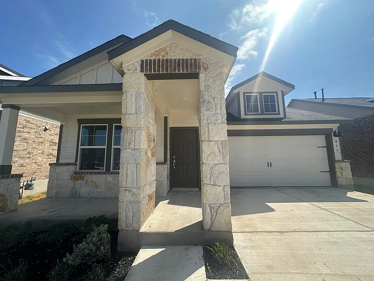 453 Alamito Ave — Photo 3