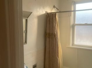 6215 Ventnor Ave, Ventnor City, NJ 08406
