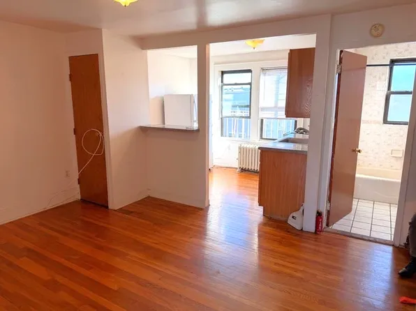 20-52 32nd Street image 7 of 16