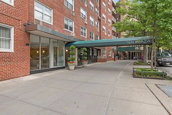 Sold by Mont Sky Real Estate | media 9