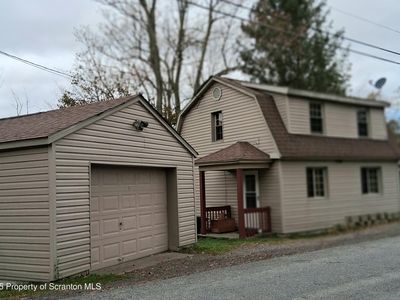 205 Maple Lake Rd, Moscow, PA, 18444